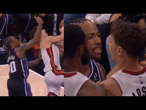 DeMar DeRozan flagrant on Pelle Larsson and tells him to do something about it 😳