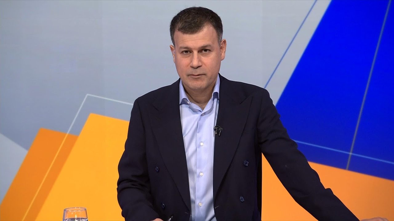 دومینو: نبرد روسوفیلها و غربگرایان در راس حکومت اسلامی