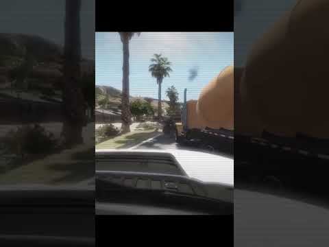 Pursuit suspect rams into road block 👀🚨 #gta5  #lspdfr