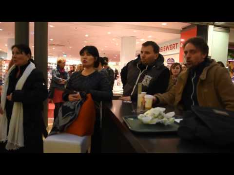 NABUCCO FLASHMOB IN DER SCHLÖSSLE-GALERIE