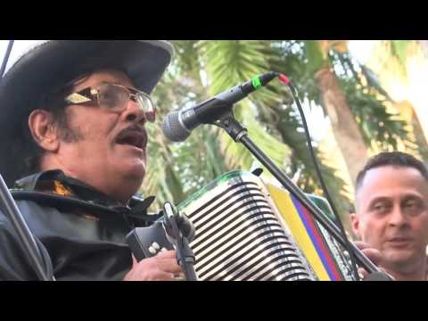 MOSAICO CARNAVALERO - ANIBAL VELÁSQUEZ Y SUS LOCOS DEL SWING