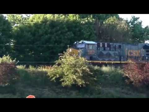 Fast Short CSX Trash Train