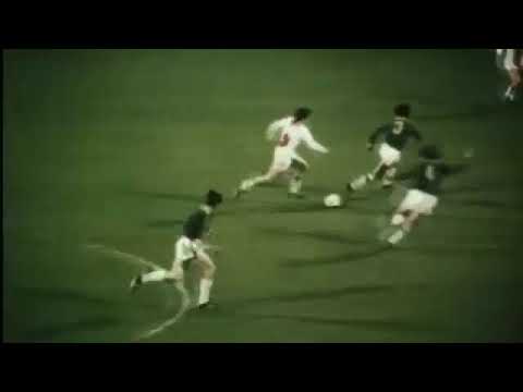 Johan Cruyff - One of the greatest dribble in football