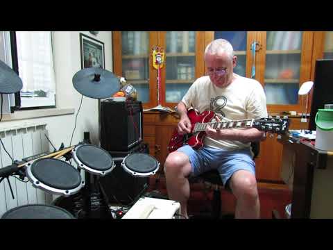 Don't ever buy Harley Benton Tube 15