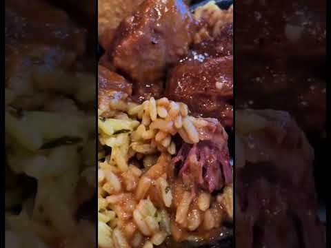 WHO GOT SOUL SOUTHERN GRILL: Serving cafeteria style soul food favorites and desserts.