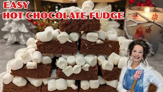 EASY 5 - INGREDIENT HOT CHOCOLATE FUDGE | PERFECT NO-BAKE CHRISTMAS RECIPE