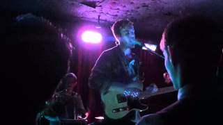 Wild Nothing - The Blue Dress (Maxwell's, Hoboken 7/26/13)