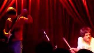 Deerhoof "Dog on the Sidewalk" Live