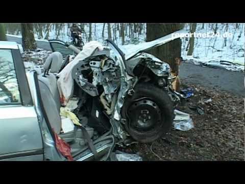 Schwerer Unfall bei Beelitz, Zwei Tote 2 Schwerverletzte - Potsdam-Mittelmark