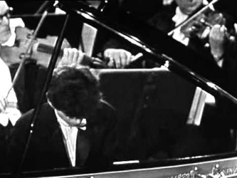 Mogilevsky plays Rachmaninoff Piano Concerto No 3