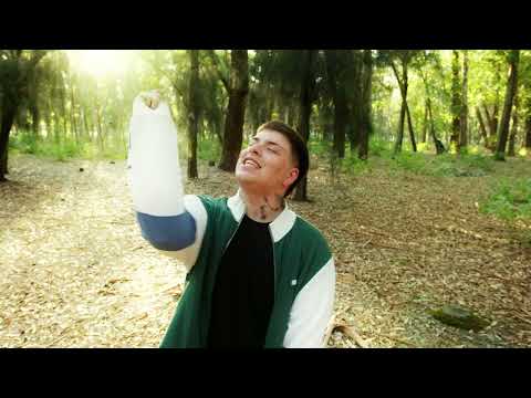 un ratito + , KNAK ft Tadu (Video Oficial)