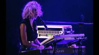 (HD) Marina and the Diamonds - Numb (Paredes de Coura Festival 19/08/2011) 7