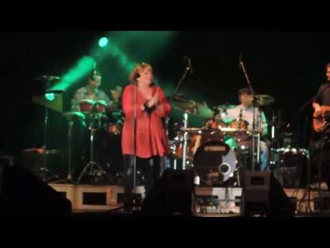 Věra Špinarová - Tak já ti mávám - Tour 2013 Třinec 9.4.2013