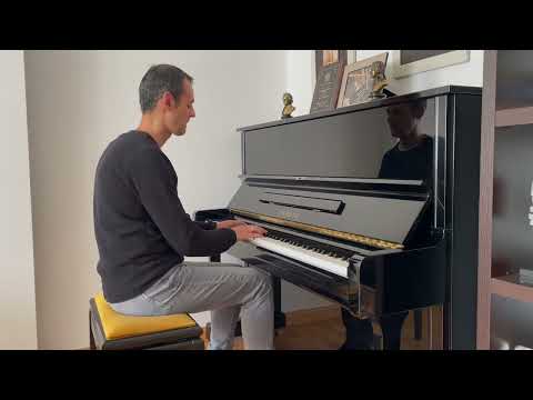 Oscar Pascasio - You (Playing the piano at home)