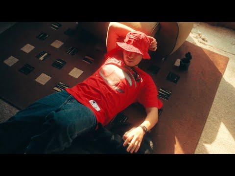 Giru Mad Fleiva - NEIGHBORHOOD (Videoclip Oficial)