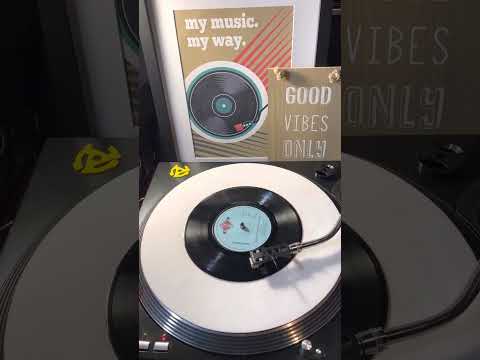 Heatwave - Mind Blowing Decisions ( Vinyl 45 ) From 1977 .