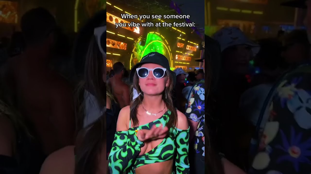 When you vibe with someone at the rave 😎 #edm #edmfamily #ravers