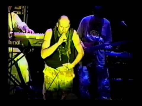 Fish- Goldfish and clowns "Live" 97 (Rare Footage)