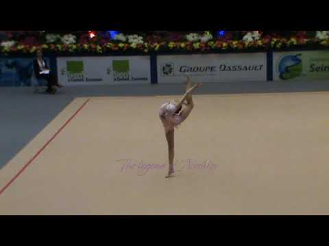 Marie MENUGE (FRA) ball - 2012 Corbeil AA