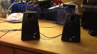 Video thumbnail for Logitech - Z130 Desktop Speakers Review by Camera7001