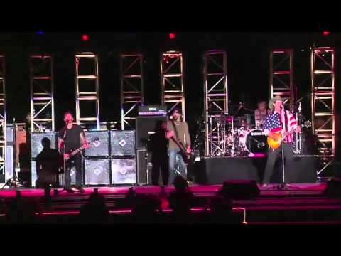 Ted Nugent-Godsmack -Cat Scratch Fever Live Rockin' The Corp