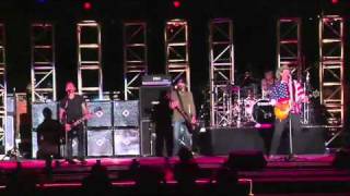 Ted Nugent-Godsmack -Cat Scratch Fever Live Rockin' The Corp