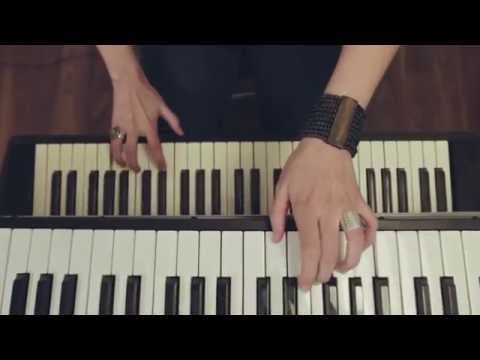 BANG BANG - NEŠTO ME POGODILO (Official Video)