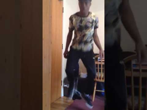 Gobisiqolo Bhizer Ft Busiswa-dance vid