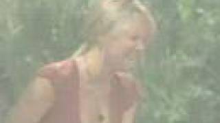 Johnny and Lulu (Jolu) - Hold On Tight