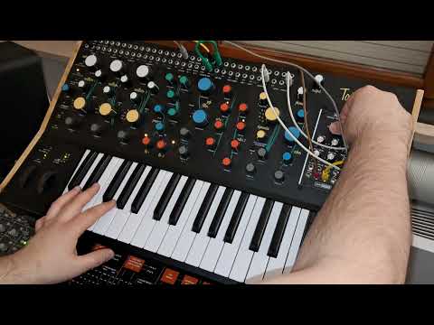 Pittsburgh Modular Taiga Keyboard with AJH Synths Mini Mod VCO