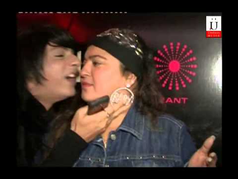 DOlly Bindra Gets Kissed By A Gay