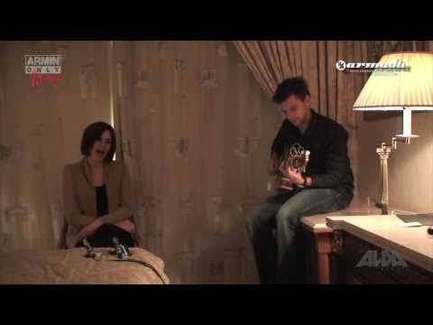 Susana and Eller van Buuren - Closer (Mirage Acoustic hotel room sessions 4)