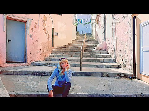 GIBRALTAR Walking Tour, Upper Town Part 2, Life in Gibraltar