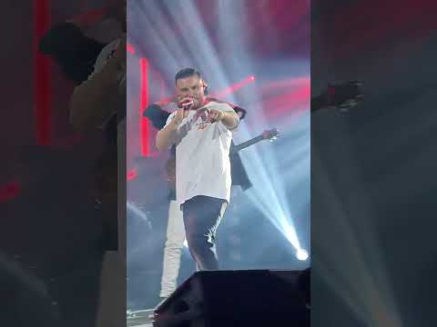 آرمین و باز هم . . .🫵🏾😁