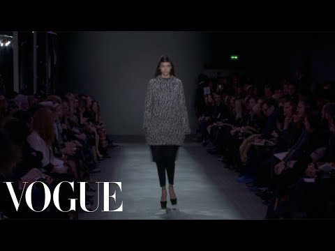 Giambattista Valli Ready to Wear 2012 Vogue Fashion Week Runway Show