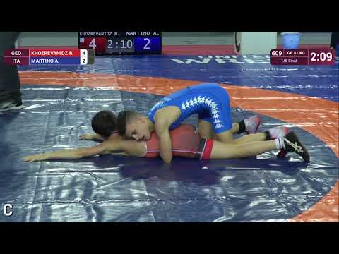 1/8 GR - 41 kg: R. KHOZREVANIDZ (GEO) v. A. MARTINO (ITA)