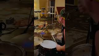 Download lagu Studio shot - 2022 #drums #promarksticks #evansdrumheads #zildjian #dwdrums #pearldrums #mapexdrums mp3