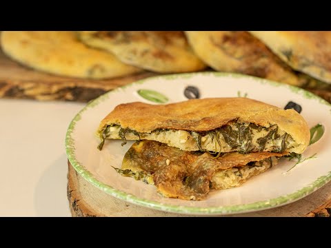 Greek Flatbreads stuffed with Spinach & Feta (spanakopita filling!)