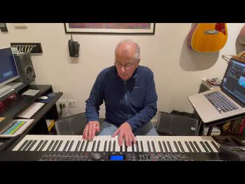 Video for The Famous E Electric Piano - Mulberry Street Solo (George Mamalakis)