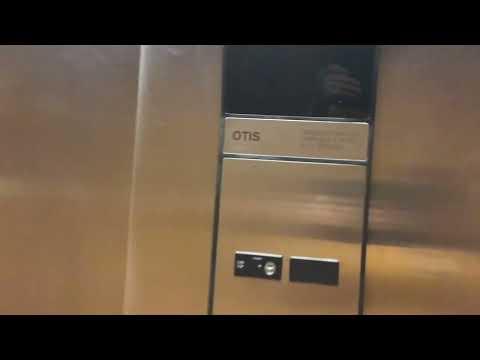 OTIS Series1 at Super 8 hotel South in Edmonton, AB