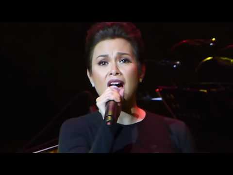 Lea Salonga sings Reflection from Mulan #DisCon2017