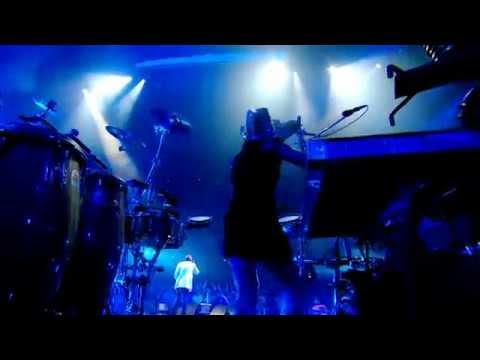 Videoclip de Mass Destruction (Live from Brixton - April 8, 2011) — Faithless