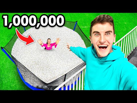 J'AI REMPLI MON TRAMPOLINE AVEC 1,000,000 DE CACAHUÈTES D'EMBALLAGES