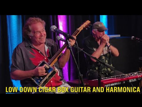 Intense Cigar Box Guitar And Harmonica Blues Live At Natalie's Columbus Ohio
