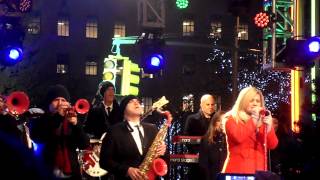 Christmas in Rockefeller Center 2013 - Kelly Clarkson &quot;Run Rudolph Run&quot;