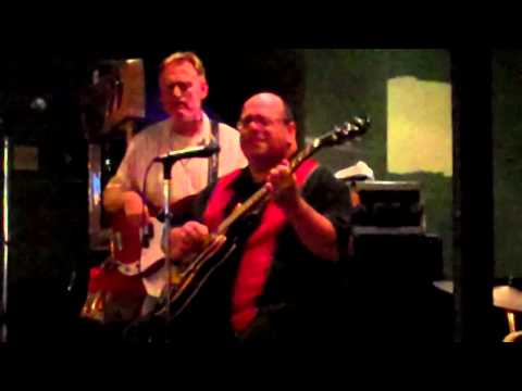Nobody tears into a solo like Joey Vellucci