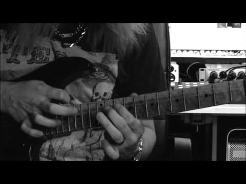 Rob Marcello - Lick Of The Day #9! (Tapping, String Skipping, Hammer On's And More)