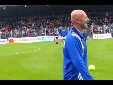 Football: France 98 à l'échauffement à Rodez