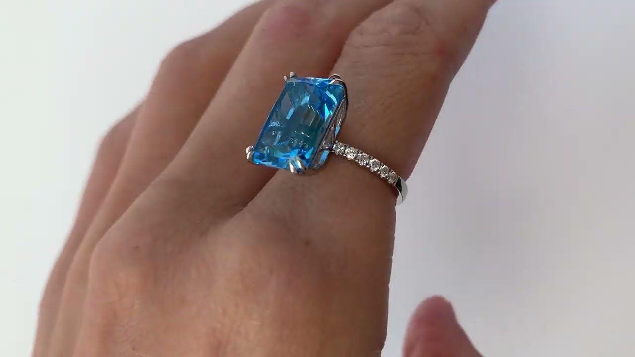 PIERRE blue topaz ring