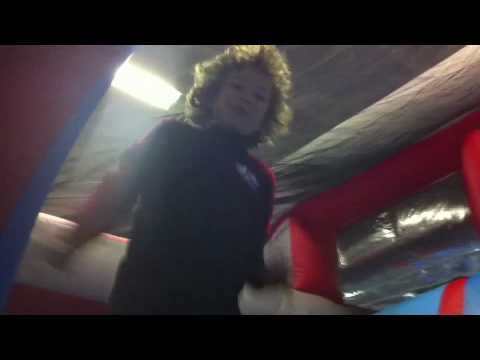 Mighty Boosh Bouncy Crimp in a Bouncy